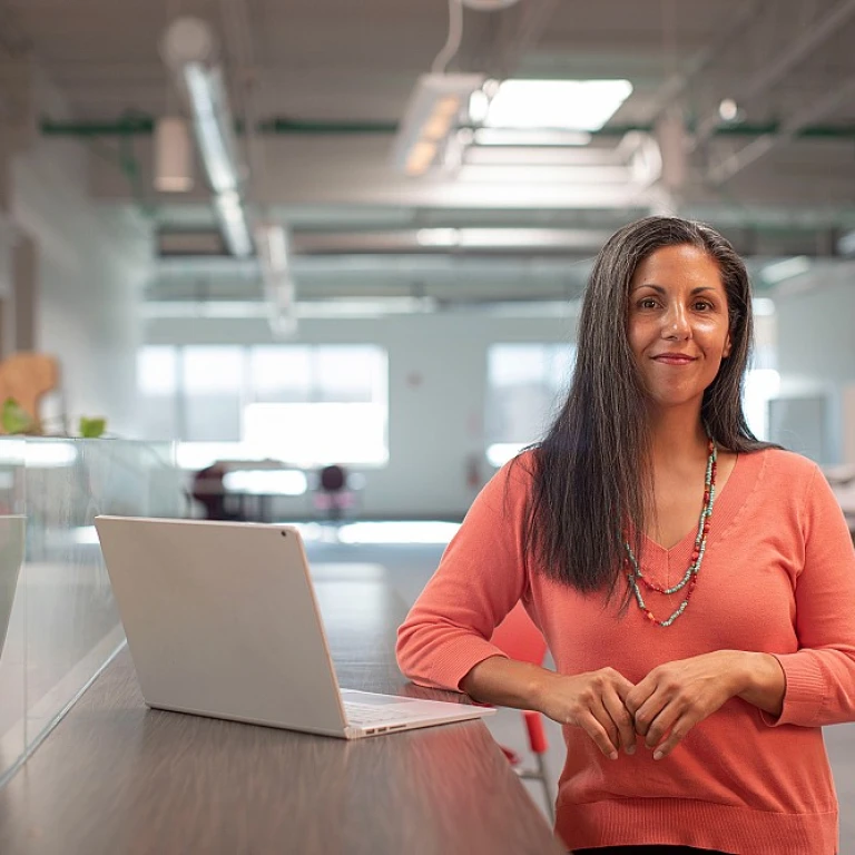 Understanding the Roles: Human Resources vs. Talent Advisors